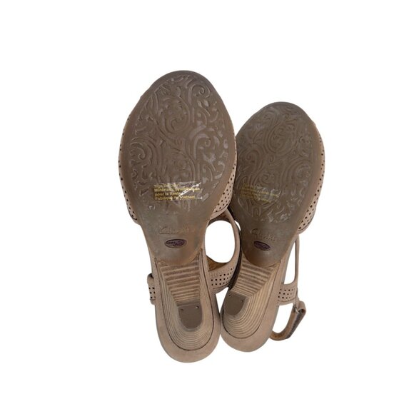 Clarks Artisan Taupe Perforated Leather Slingback Sandals Size 8M - {63802} - Picture 4 of 9